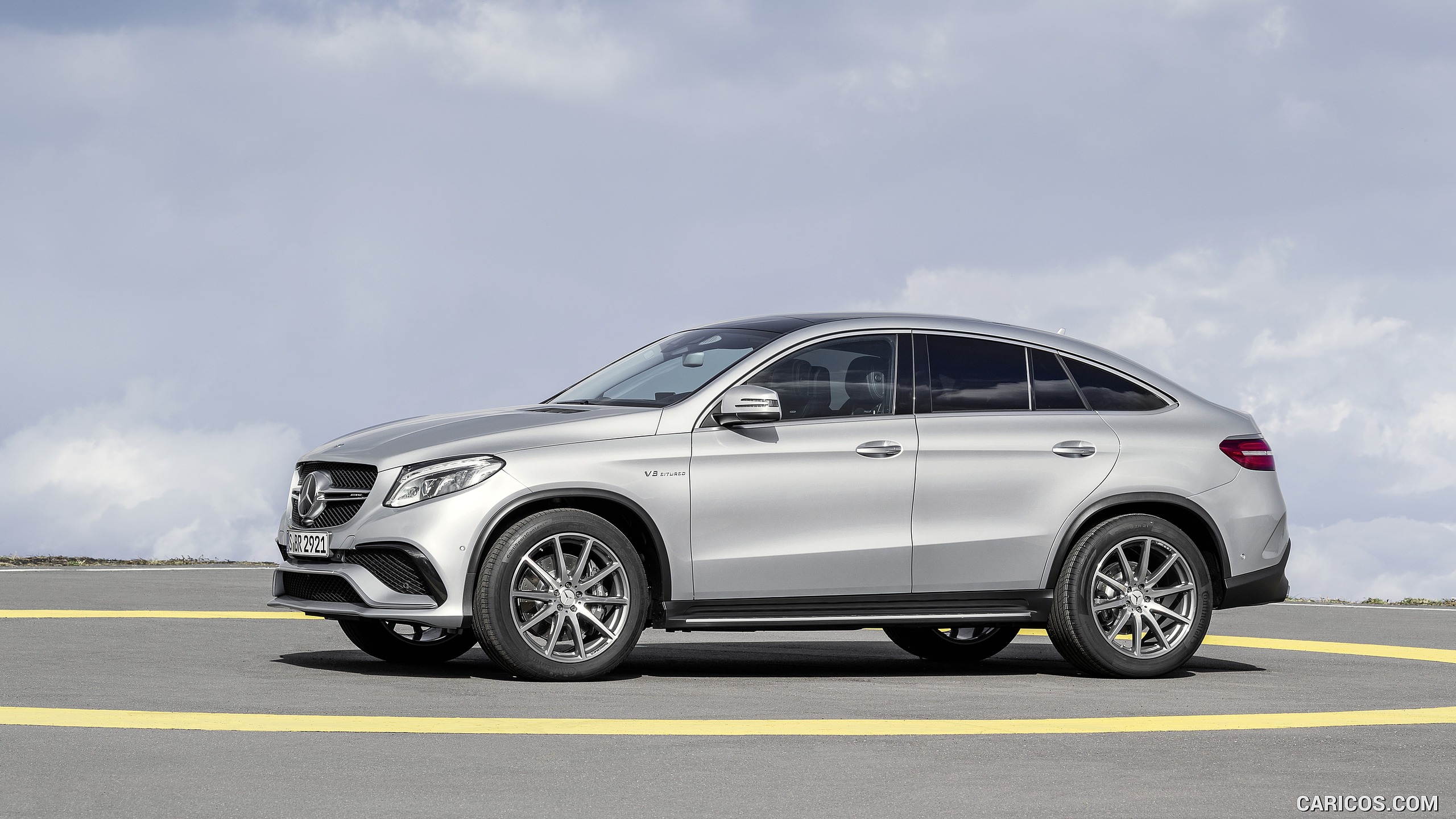 2016 Mercedes-AMG GLE 63 Coupe 4MATIC  - Side, #21 of 65