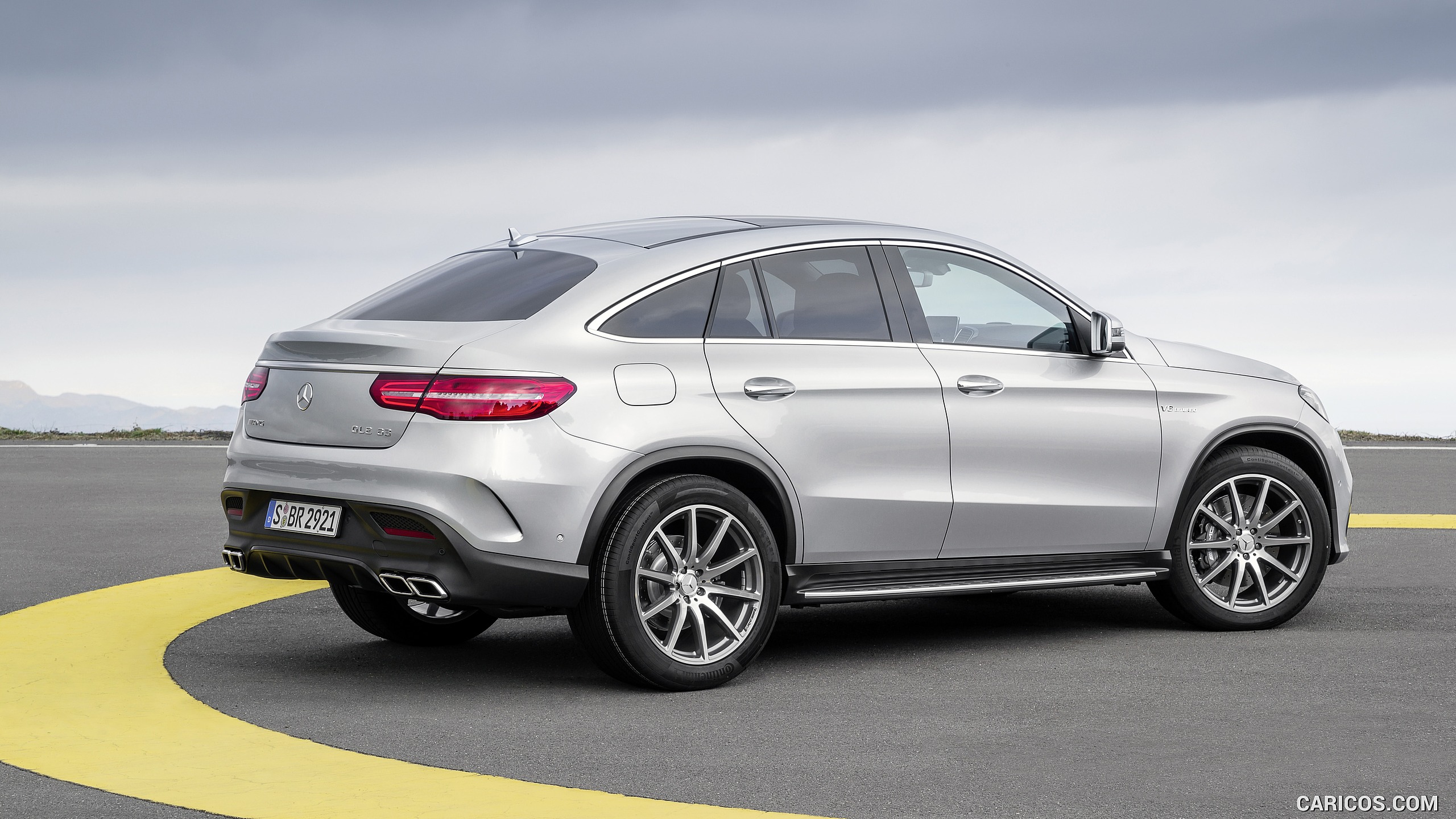 2016 Mercedes-AMG GLE 63 Coupe 4MATIC  - Side, #26 of 65