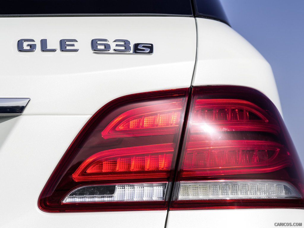 2016 Mercedes-AMG GLE 63 S (Designo Diamond White Bright)  - Tail Light