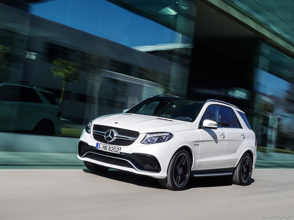 2016 Mercedes-AMG GLE 63 S (Designo Diamond White Bright) - Front