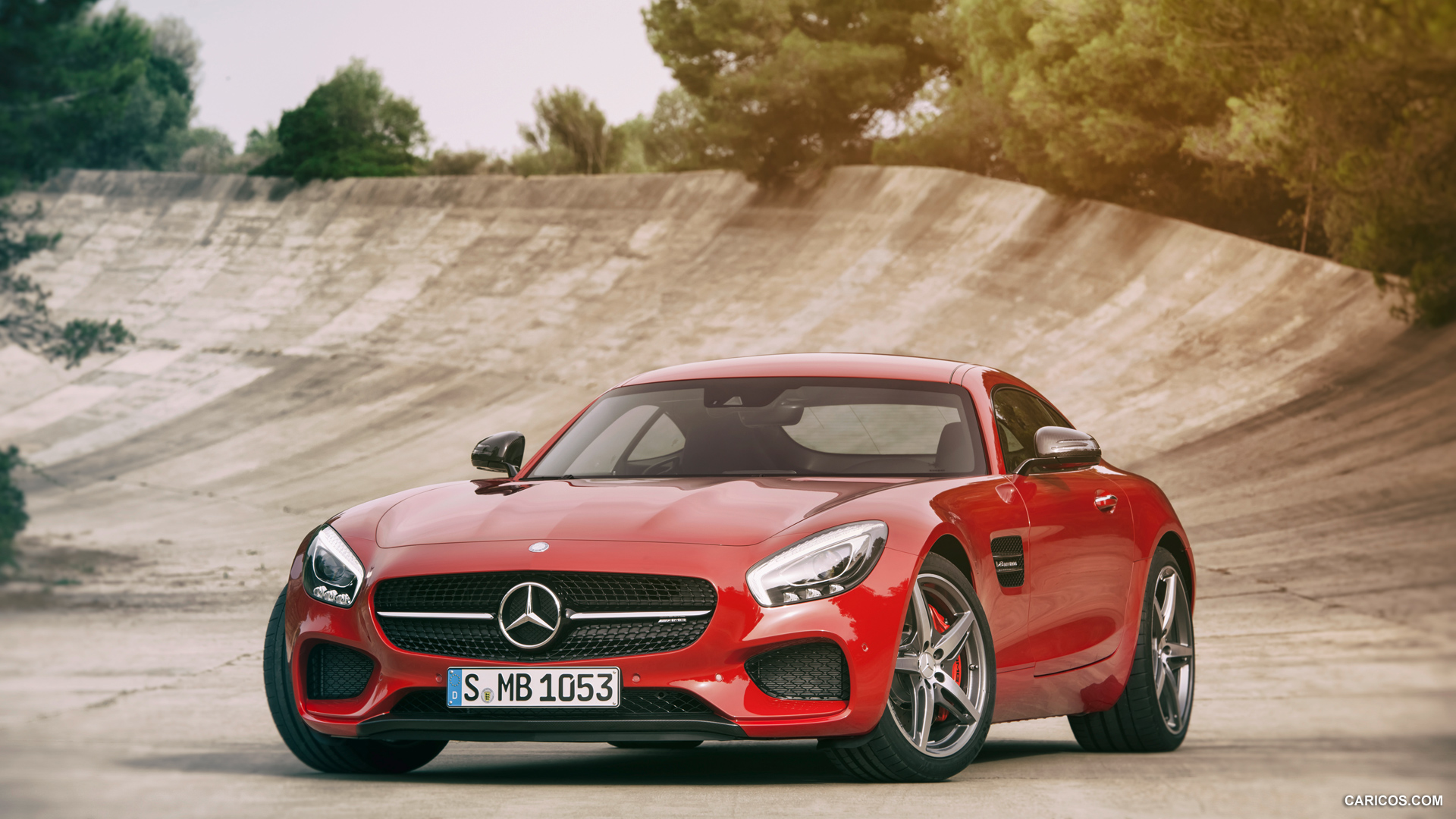 2016 Mercedes-AMG GT (Fire Opal) - Front, #1 of 190