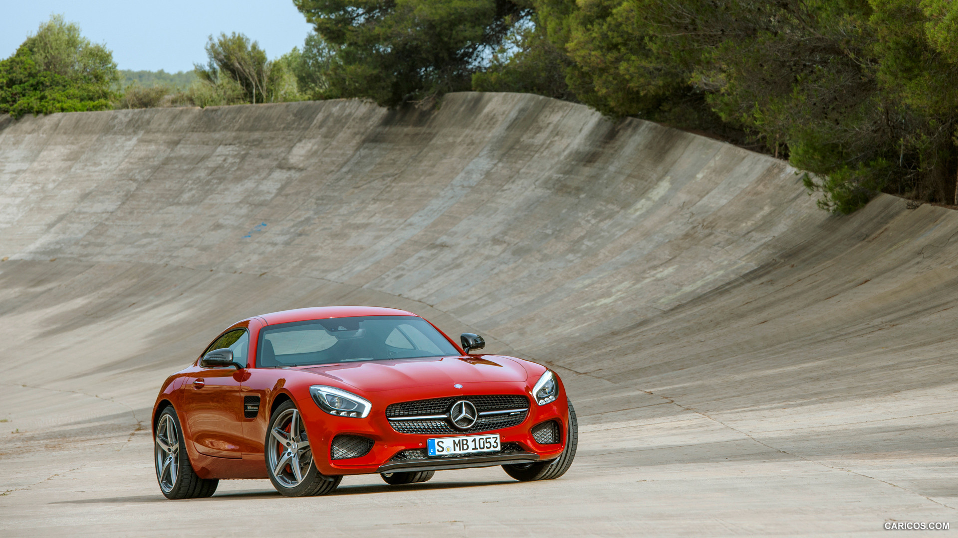 2016 Mercedes-AMG GT (Fire Opal) - Front, #4 of 190