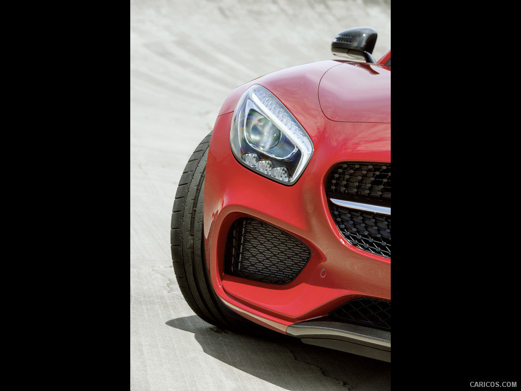 2016 Mercedes-AMG GT (Fire Opal) - Headlight