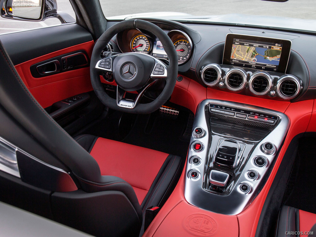 2016 Mercedes-AMG GT (US-Spec)  - Central Console