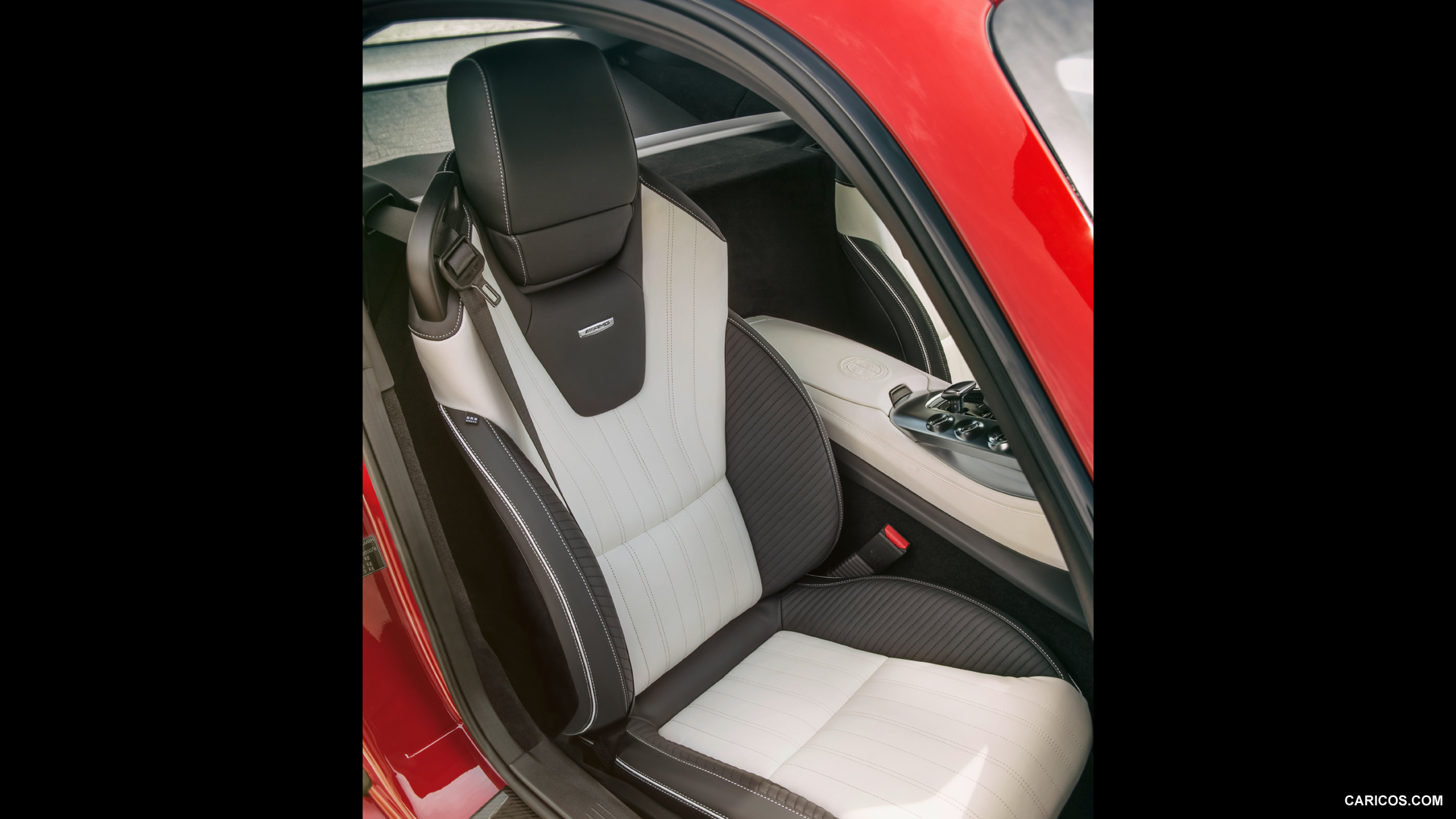 2016 Mercedes-AMG GT - two-tone exclusive nappa leather white / black - Interior, #19 of 190