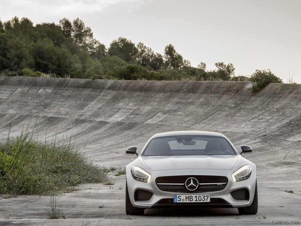 2016 Mercedes-AMG GT Designo (Iridium Silver Magno) - Front