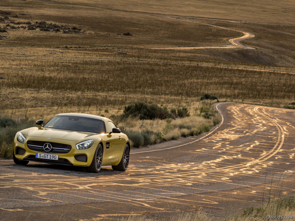 2016 Mercedes-AMG GT Exterior Night Package (Solarbeam) - Front