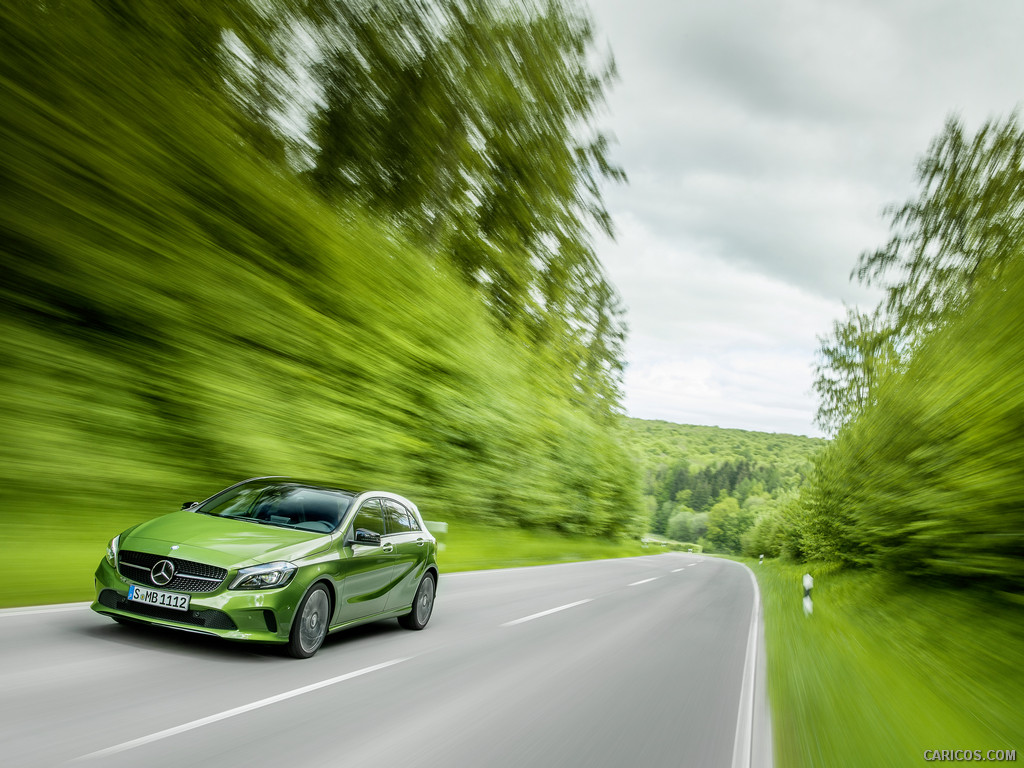 2016 Mercedes-Benz A-Class A 220d 4MATIC (Elbaite Green) - Front