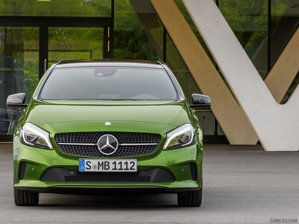 2016 Mercedes-Benz A-Class A 220d 4MATIC (Elbaite Green) - Front