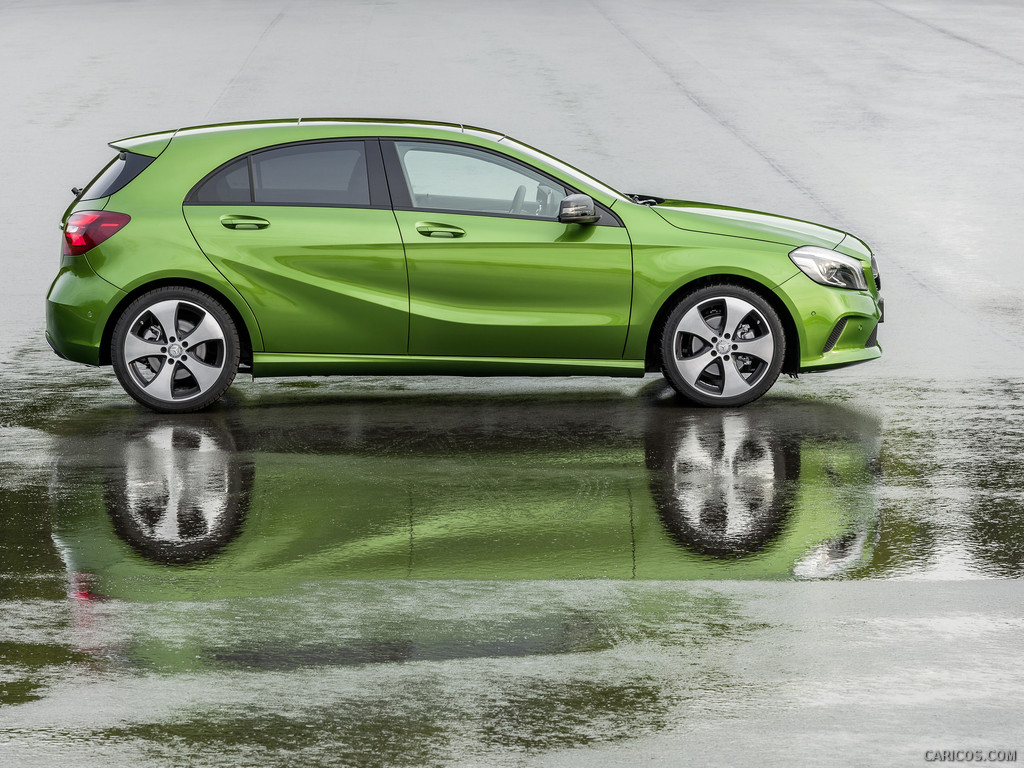 2016 Mercedes-Benz A-Class A 220d 4MATIC (Elbaite Green) - Side