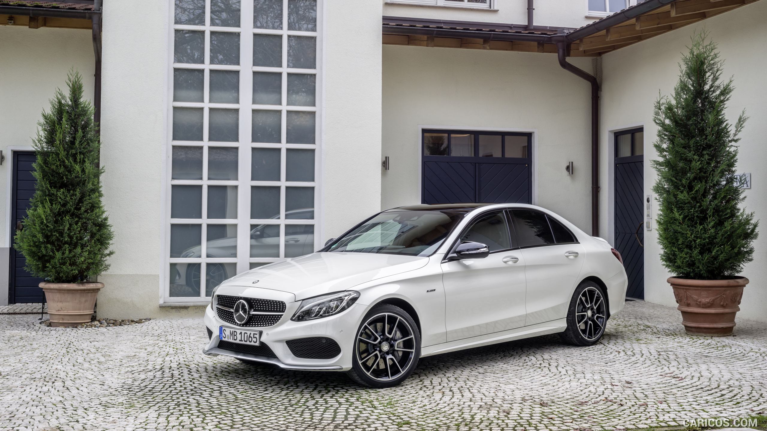 2016 Mercedes-Benz C450 AMG 4MATIC (Diamond White) - Front, #1 of 122