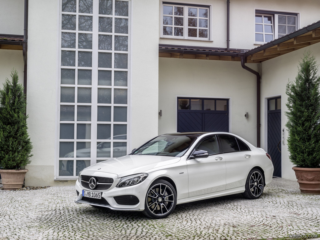 2016 Mercedes-Benz C450 AMG 4MATIC (Diamond White) - Front