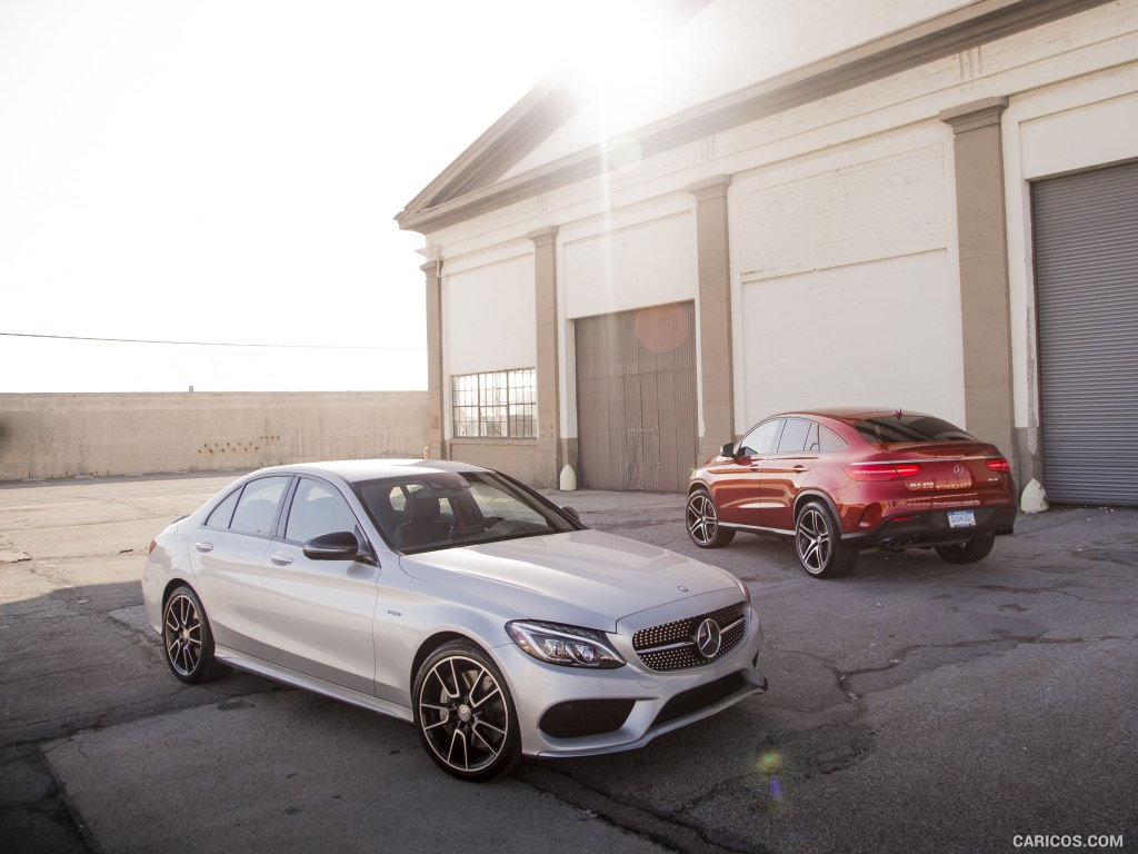 2016 Mercedes-Benz C450 AMG Sedan (US-Spec) - Front