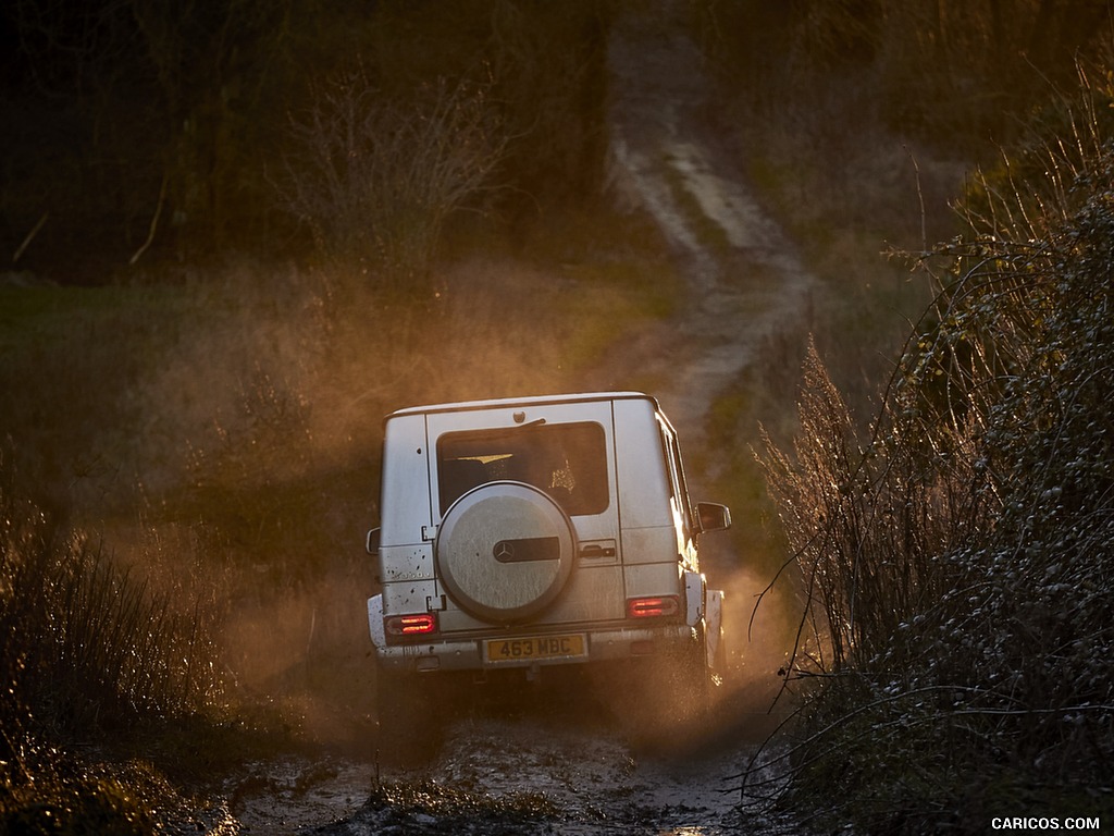 2016 Mercedes-Benz G-Class G350d AMG Line (UK-Version) - Off-Road