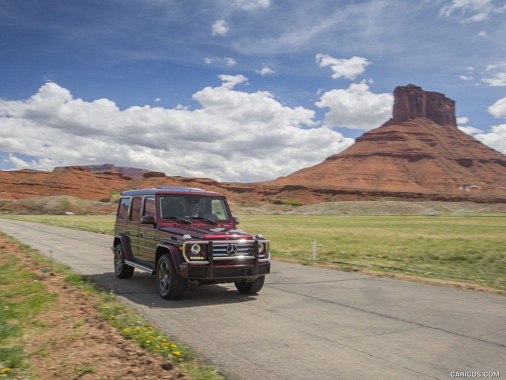 2016 Mercedes-Benz G-Class G550 (US-Spec) - Front