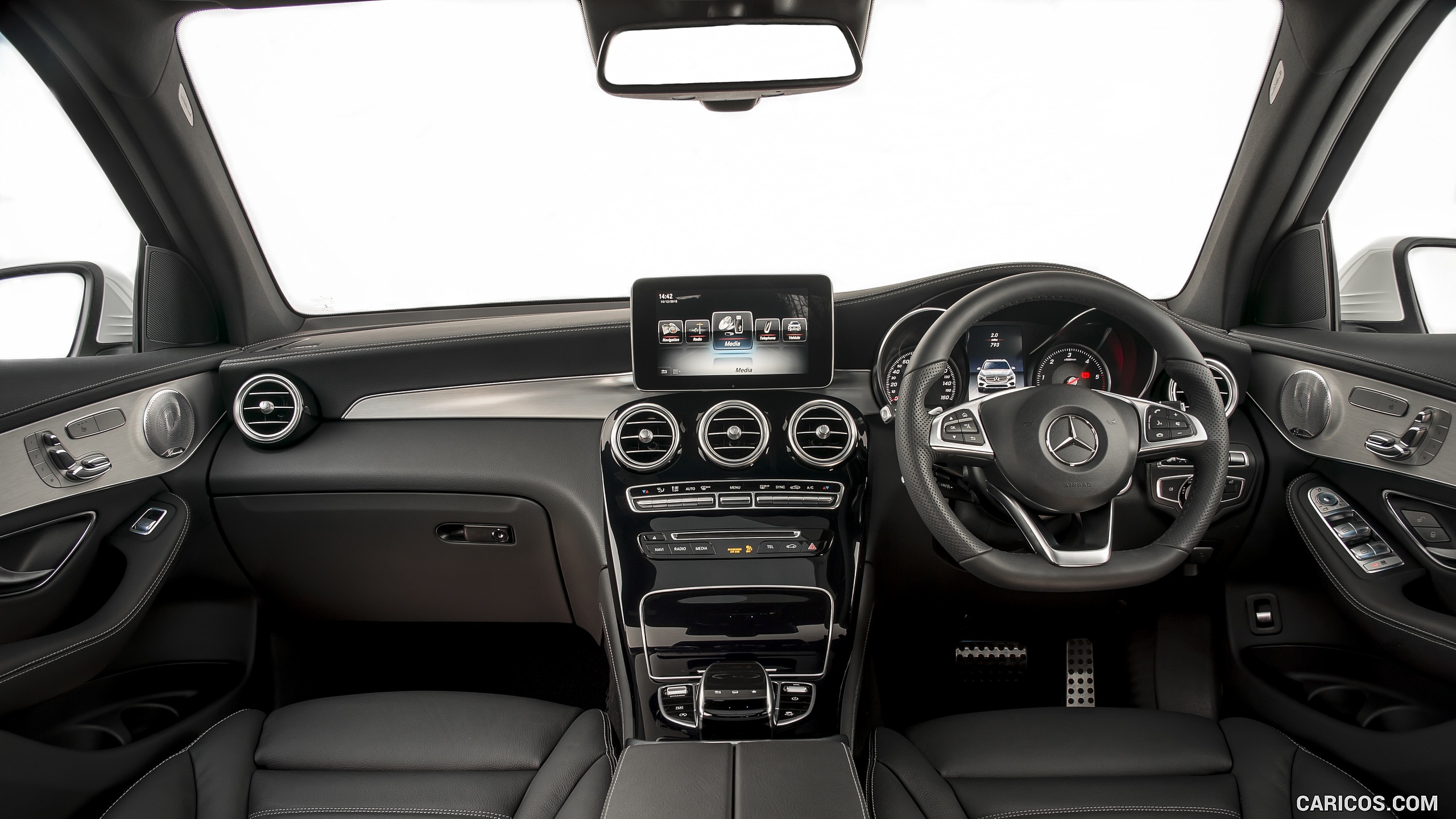 2016 Mercedes-Benz GLC 250d 4MATIC AMG Line (UK-Spec) - Interior, Cockpit, #97 of 130