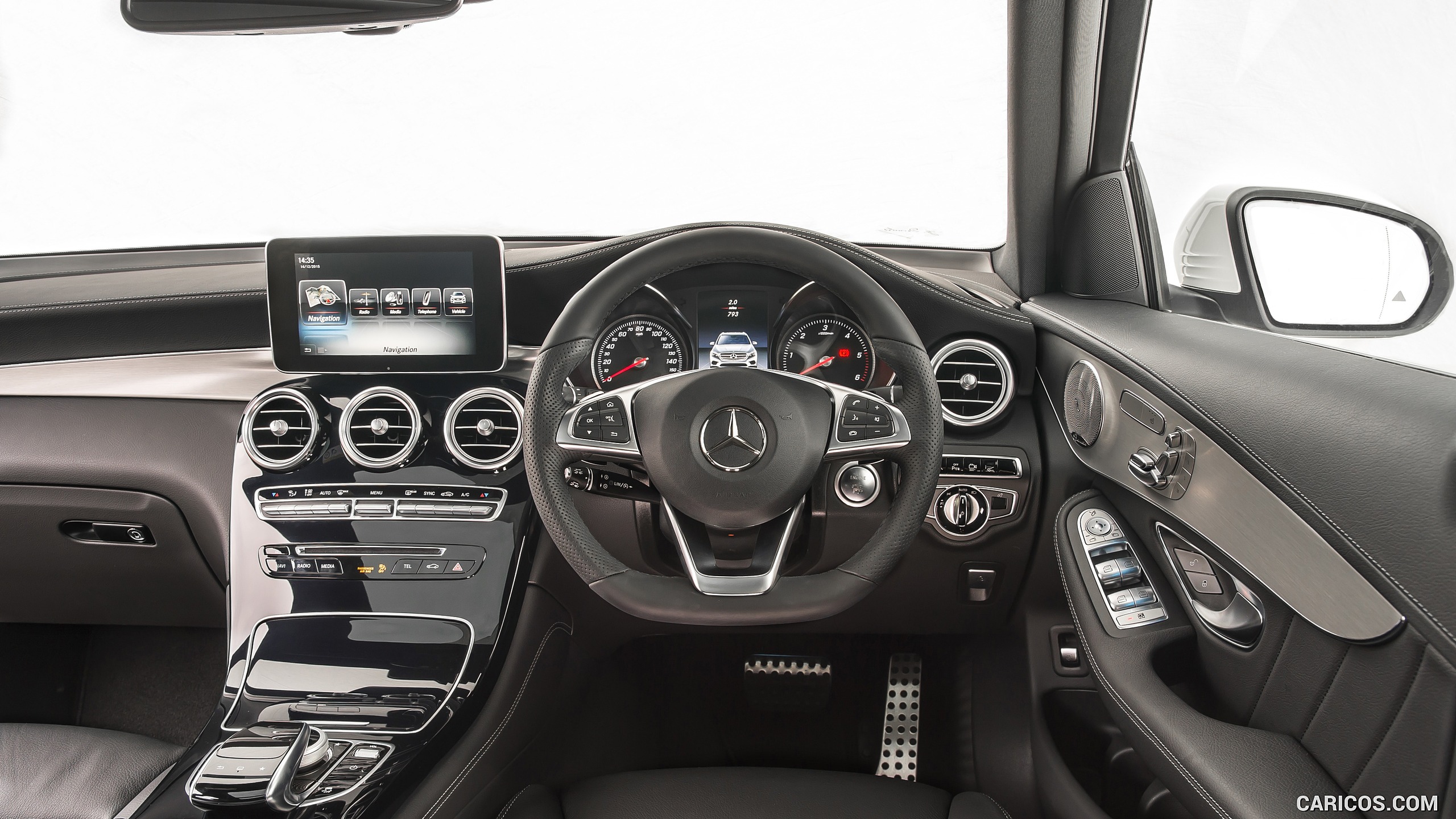 2016 Mercedes-Benz GLC 250d 4MATIC AMG Line (UK-Spec) - Interior, Cockpit, #99 of 130