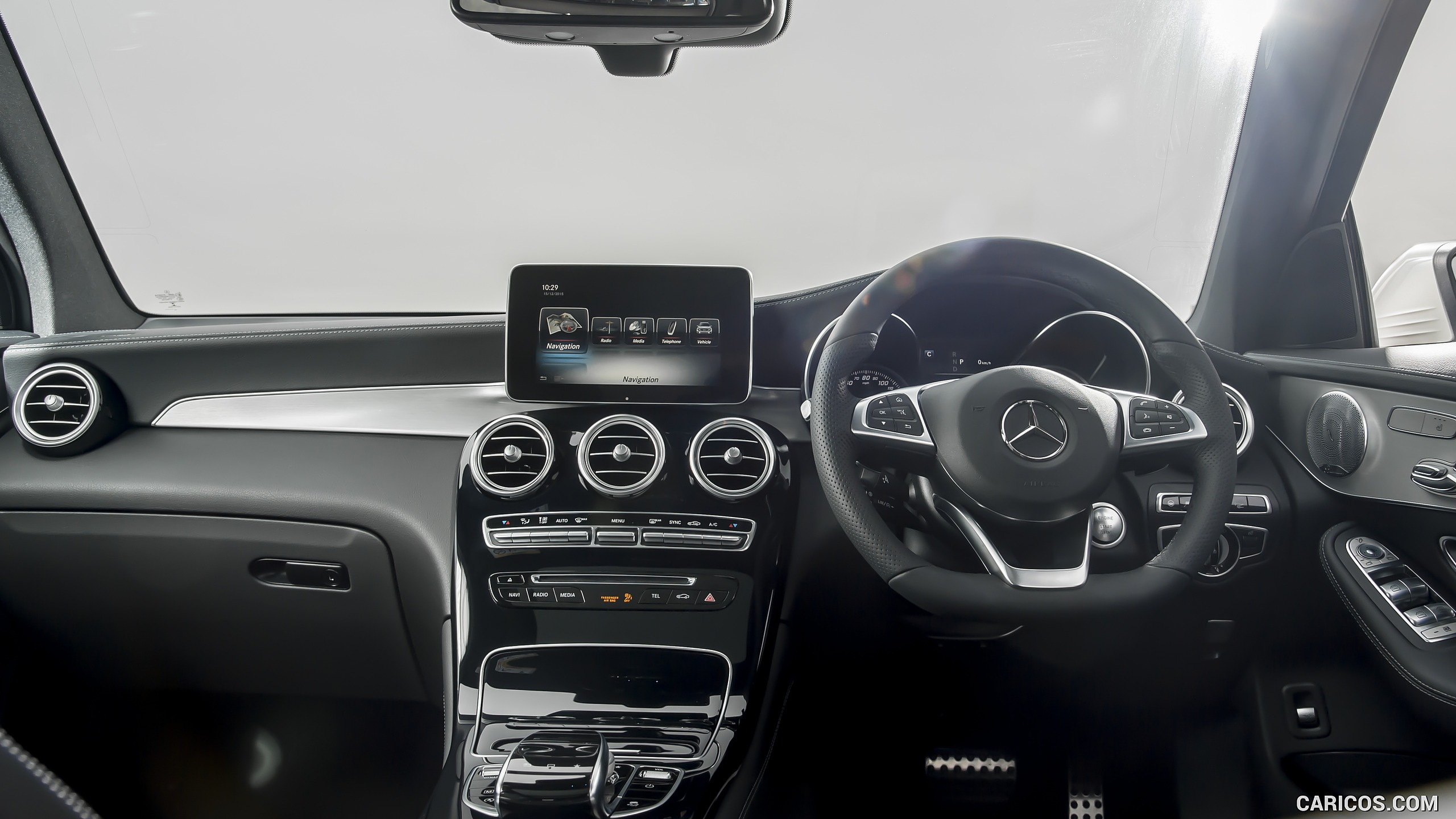 2016 Mercedes-Benz GLC 250d 4MATIC AMG Line (UK-Spec) - Interior, Cockpit, #103 of 130