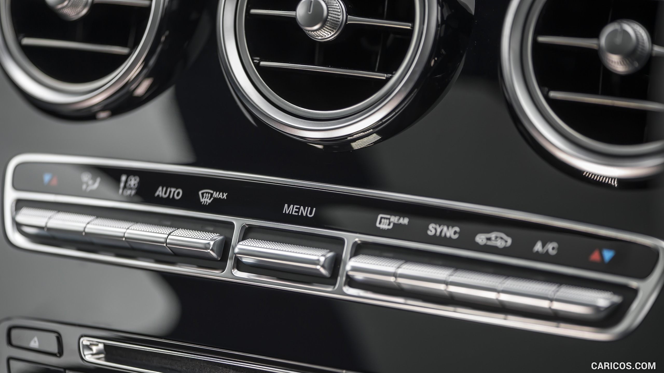 2016 Mercedes-Benz GLC 250d 4MATIC AMG Line (UK-Spec) - Interior, Controls, #107 of 130