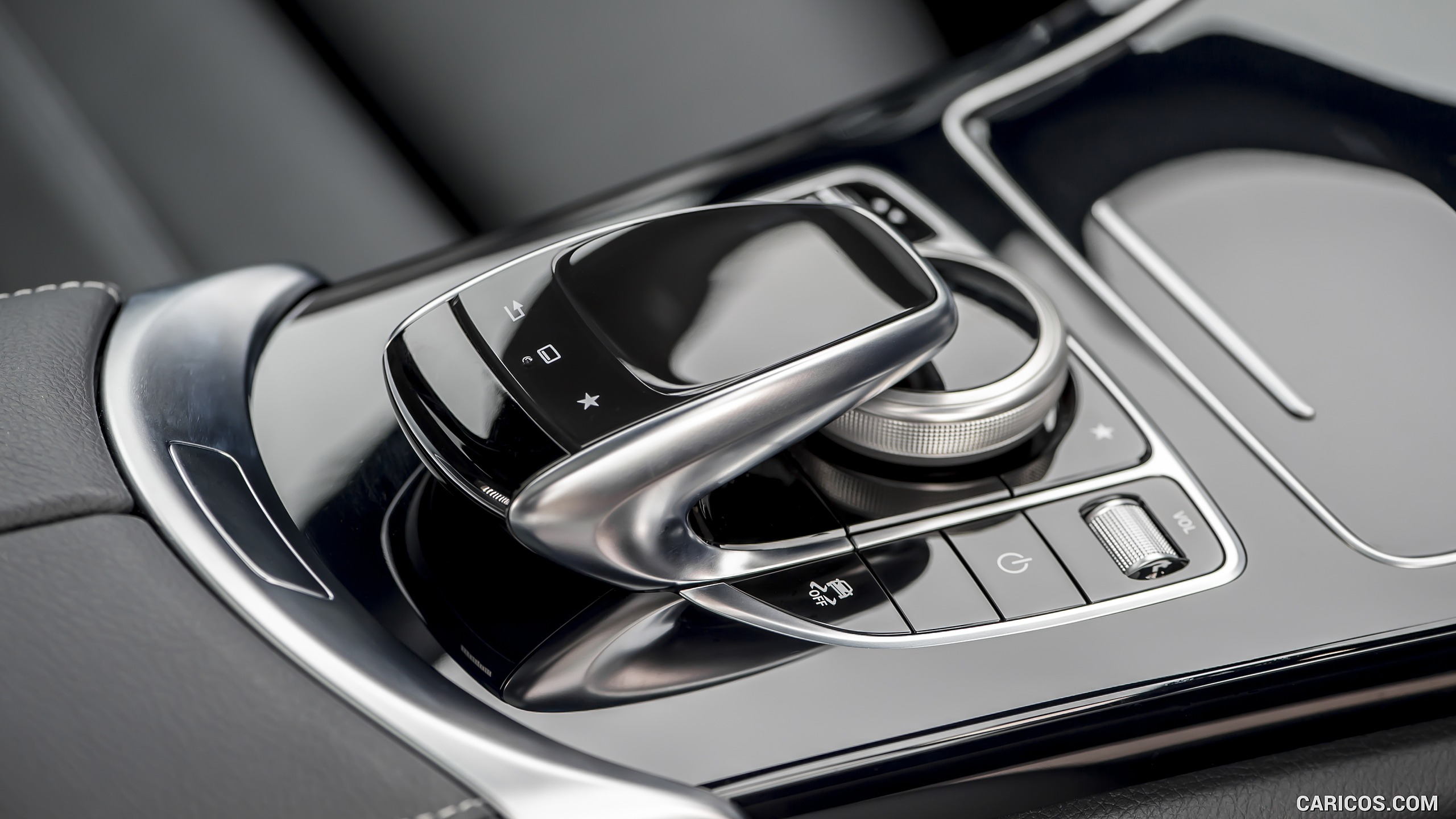 2016 Mercedes-Benz GLC 250d 4MATIC AMG Line (UK-Spec) - Interior, Controls, #113 of 130