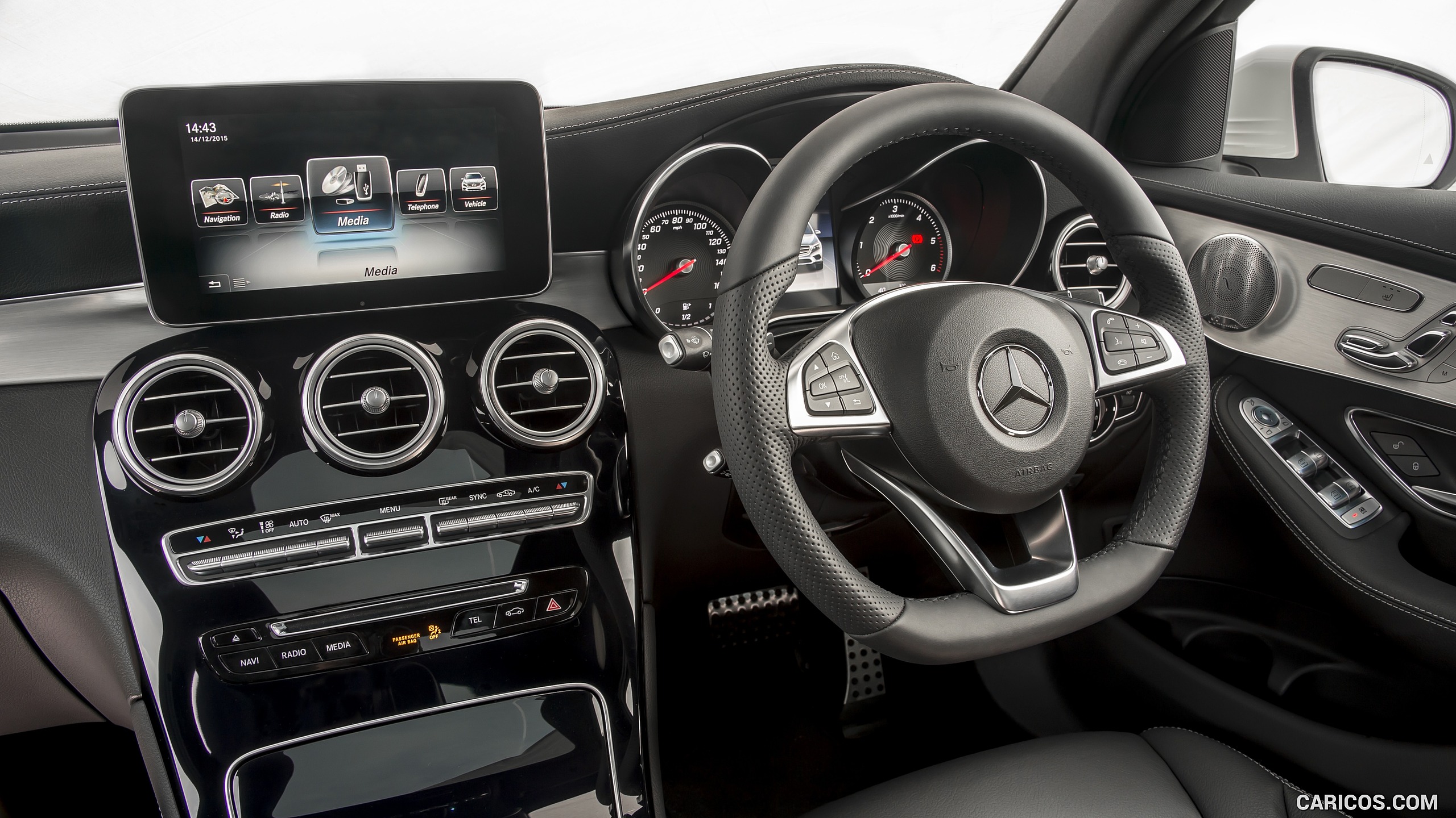 2016 Mercedes-Benz GLC 250d 4MATIC AMG Line (UK-Spec) - Interior, #98 of 130