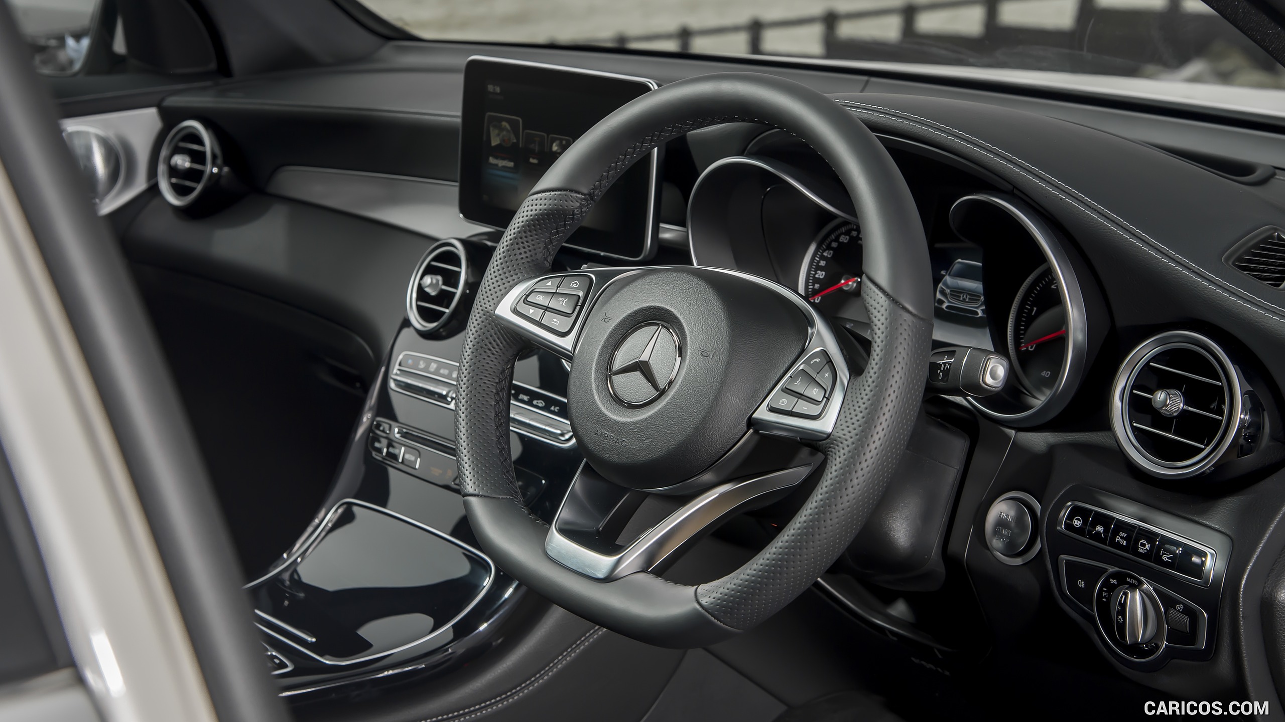 2016 Mercedes-Benz GLC 250d 4MATIC AMG Line (UK-Spec) - Interior, #101 of 130