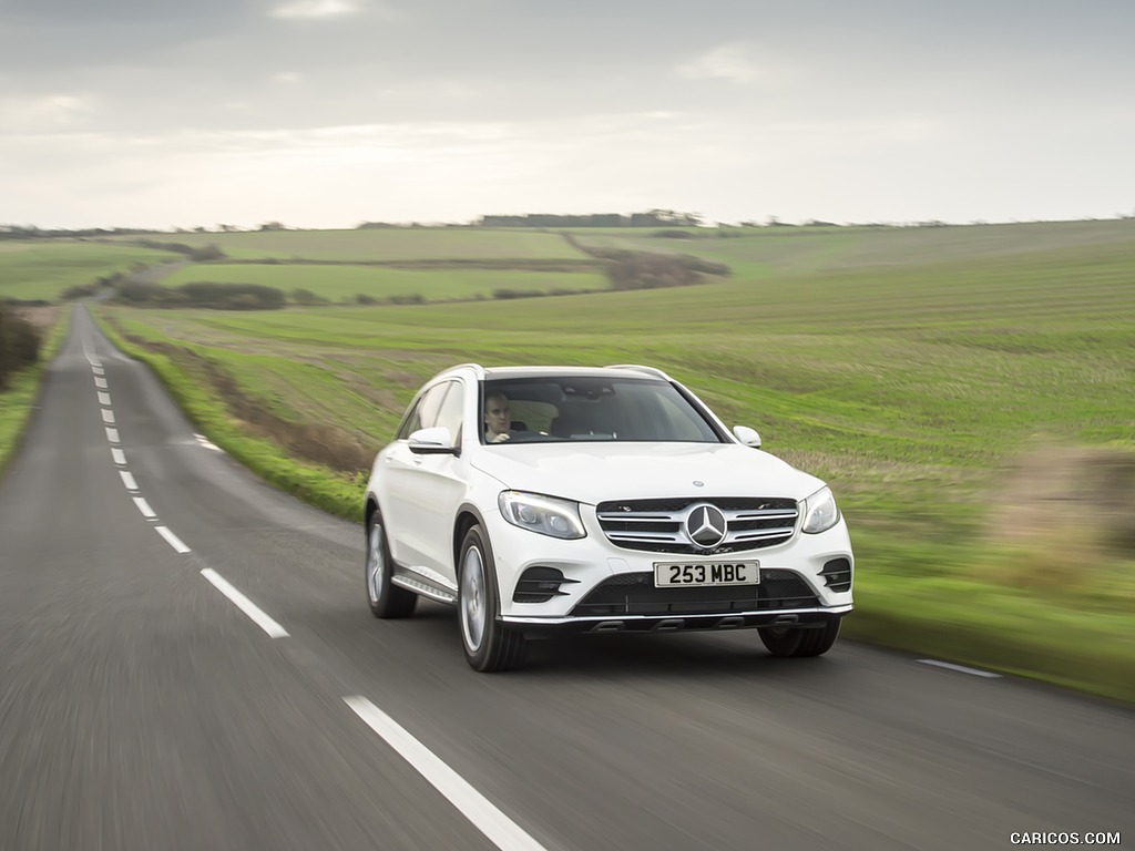 2016 Mercedes-Benz GLC 250d 4MATIC AMG Line (UK-Spec) - Front