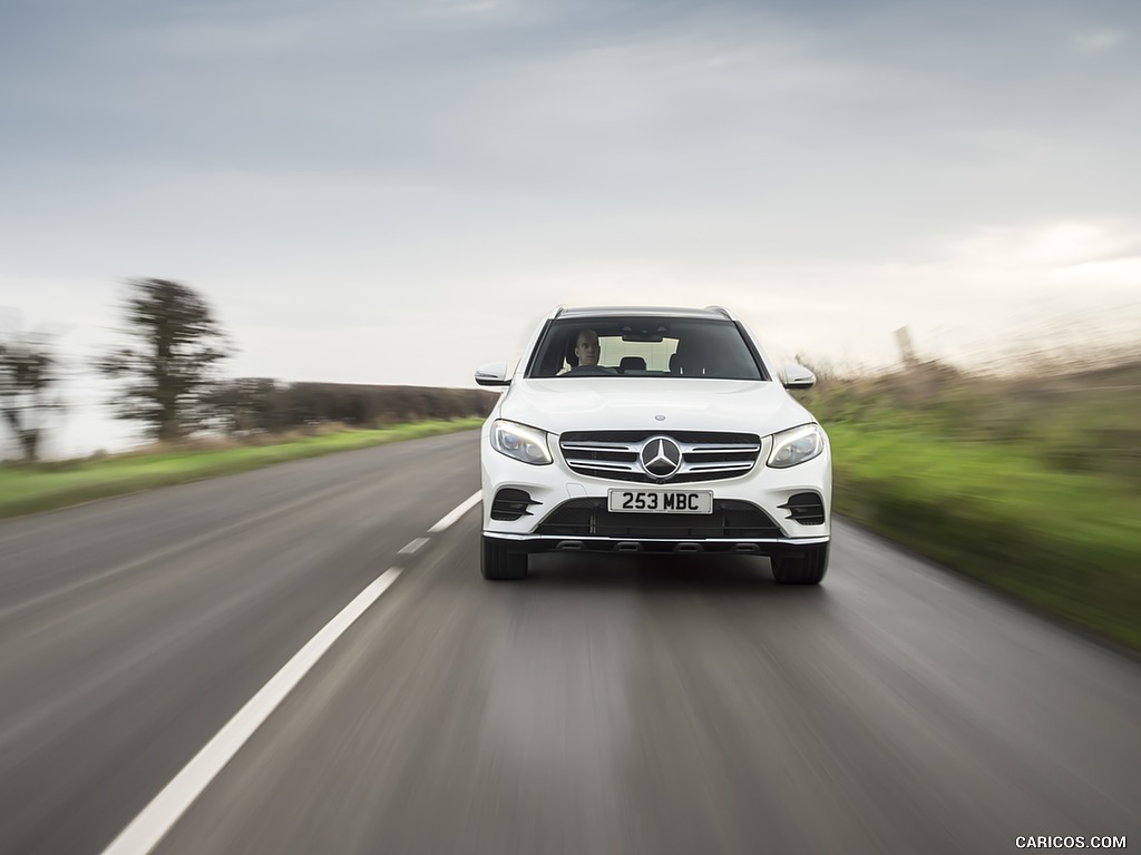 2016 Mercedes-Benz GLC 250d 4MATIC AMG Line (UK-Spec) - Front