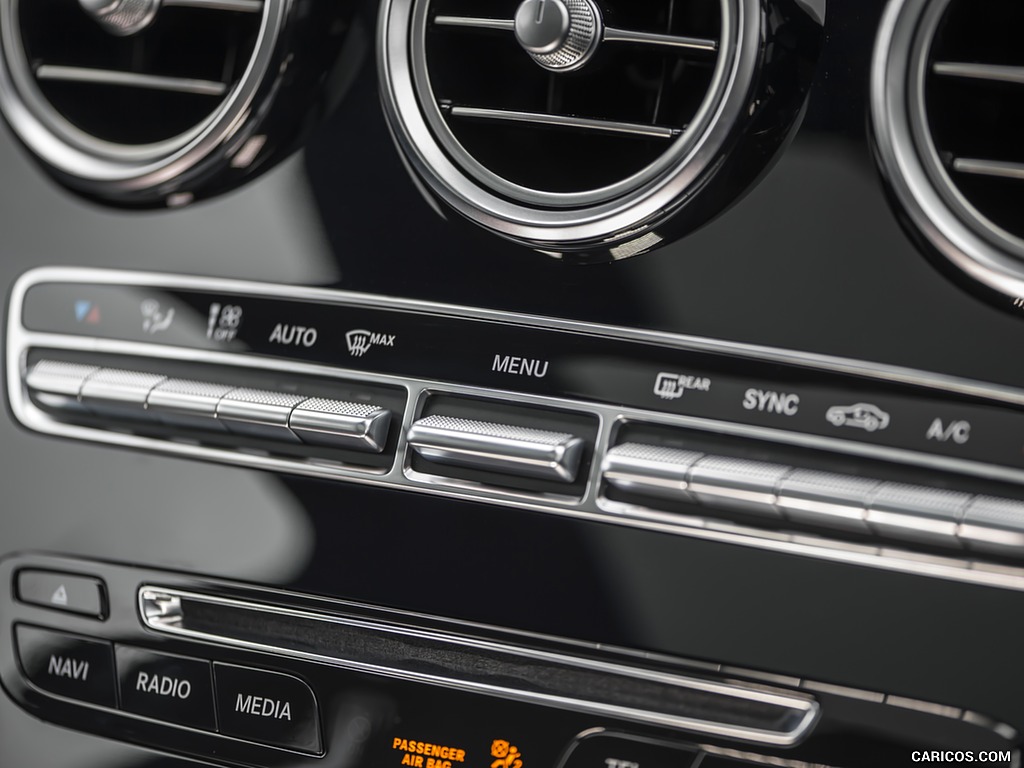 2016 Mercedes-Benz GLC 250d 4MATIC AMG Line (UK-Spec) - Interior, Controls