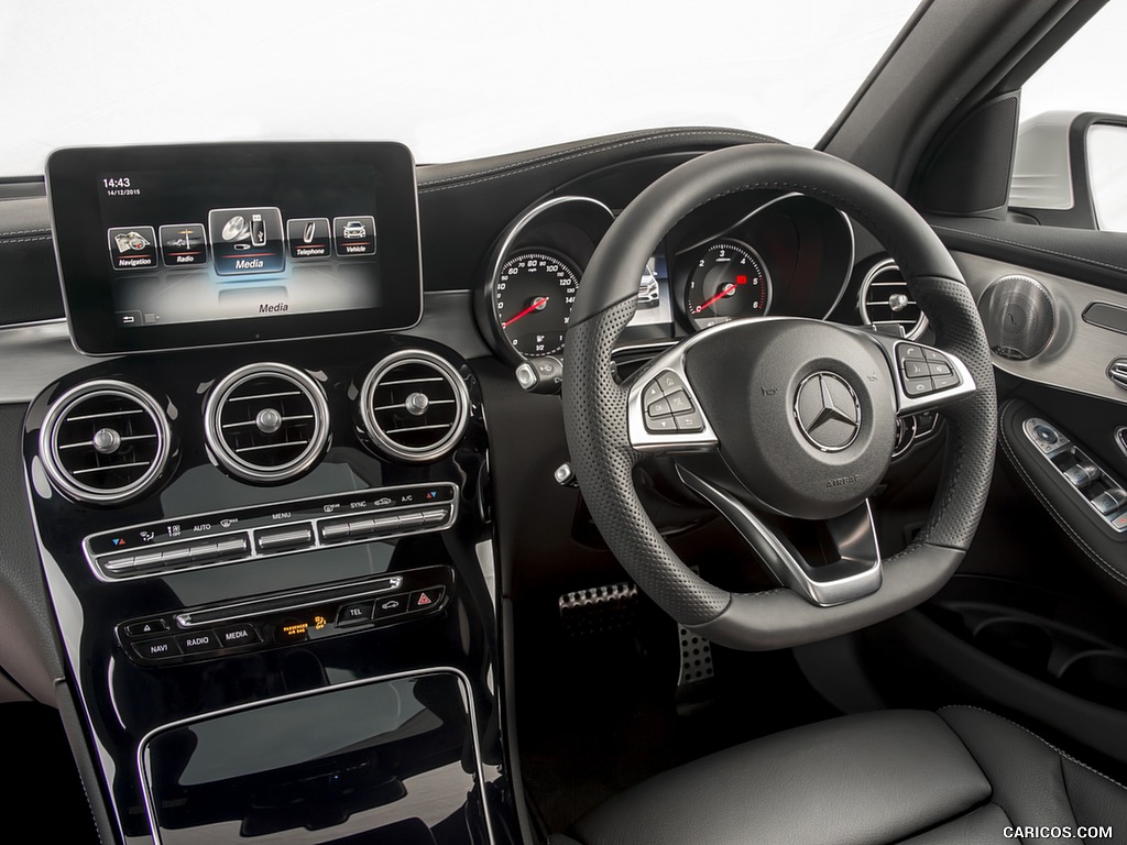 2016 Mercedes-Benz GLC 250d 4MATIC AMG Line (UK-Spec) - Interior