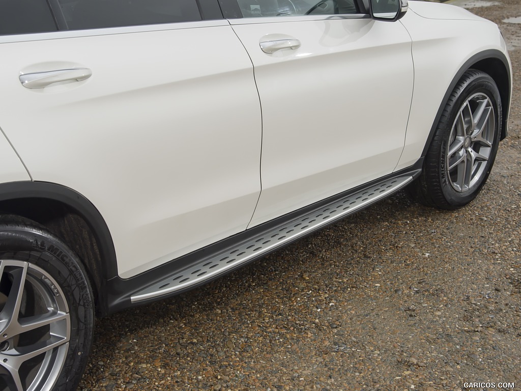 2016 Mercedes-Benz GLC 250d 4MATIC AMG Line (UK-Spec) - Running Boards