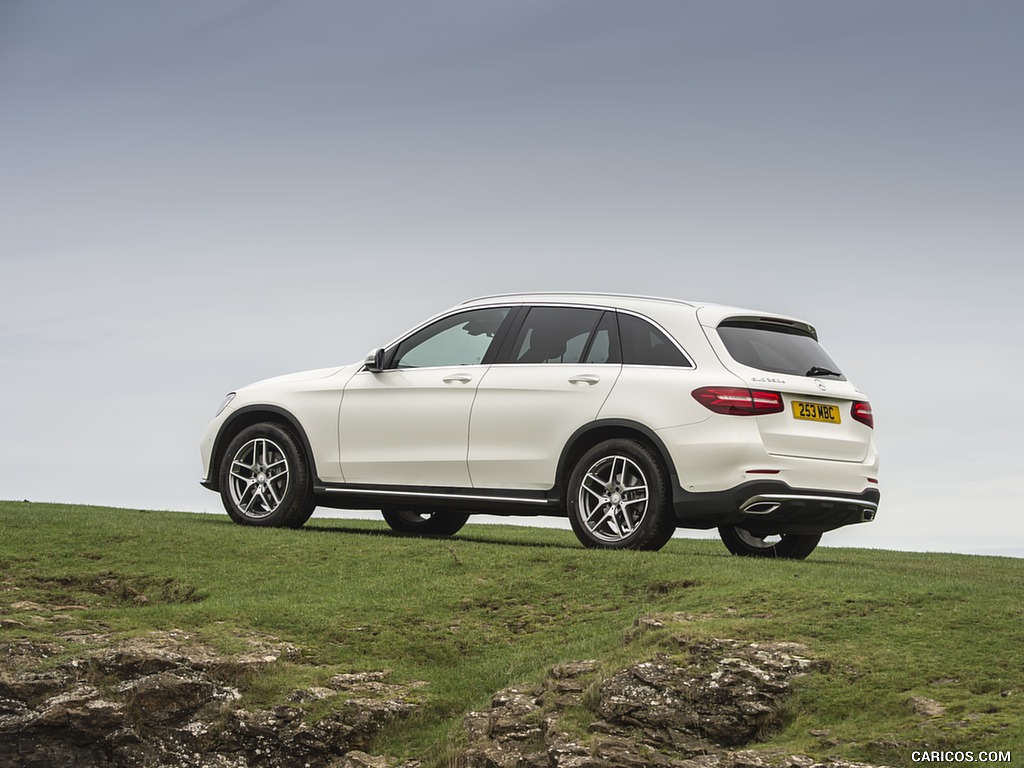 2016 Mercedes-Benz GLC 250d 4MATIC AMG Line (UK-Spec) - Side