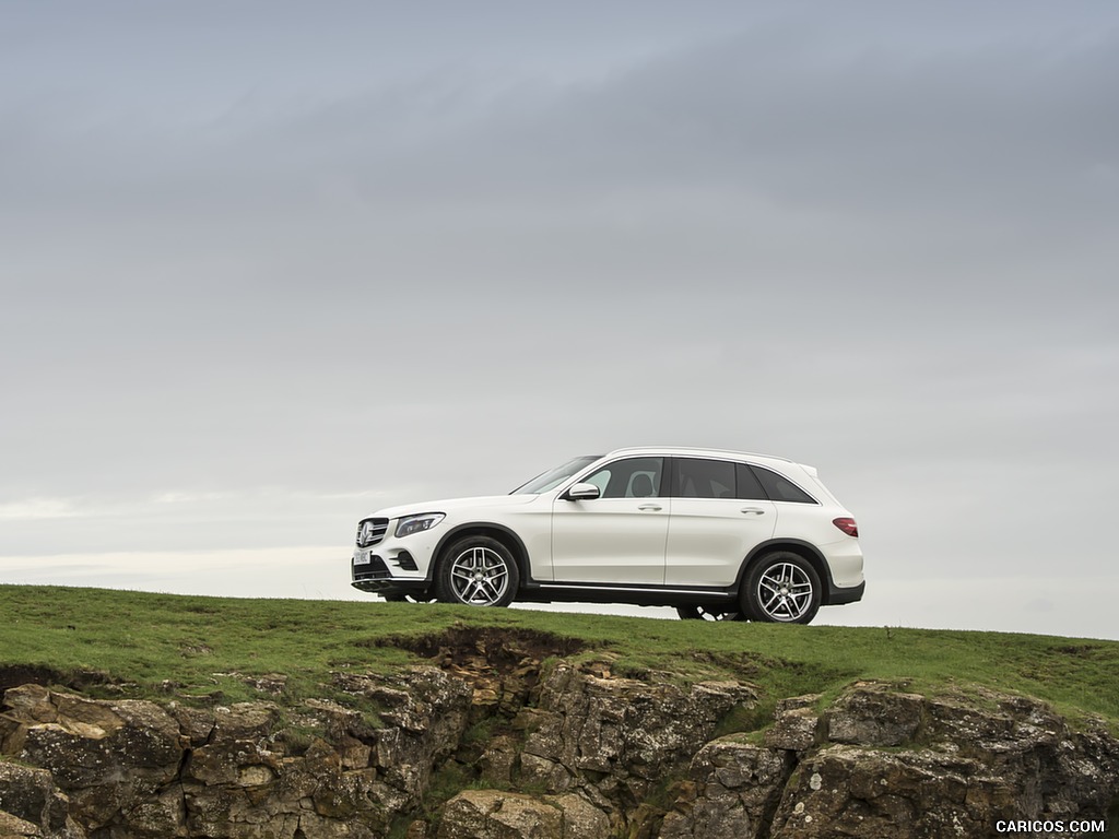 2016 Mercedes-Benz GLC 250d 4MATIC AMG Line (UK-Spec) - Side