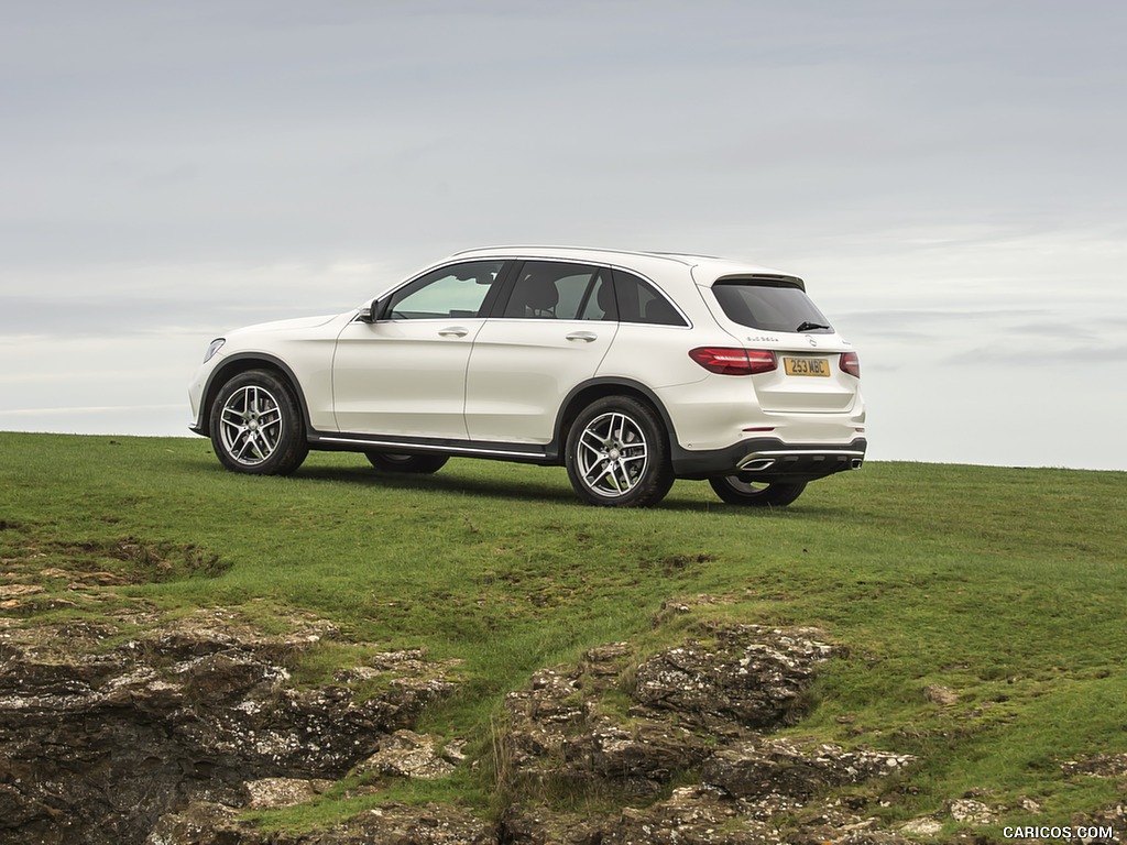 2016 Mercedes-Benz GLC 250d 4MATIC AMG Line (UK-Spec) - Side