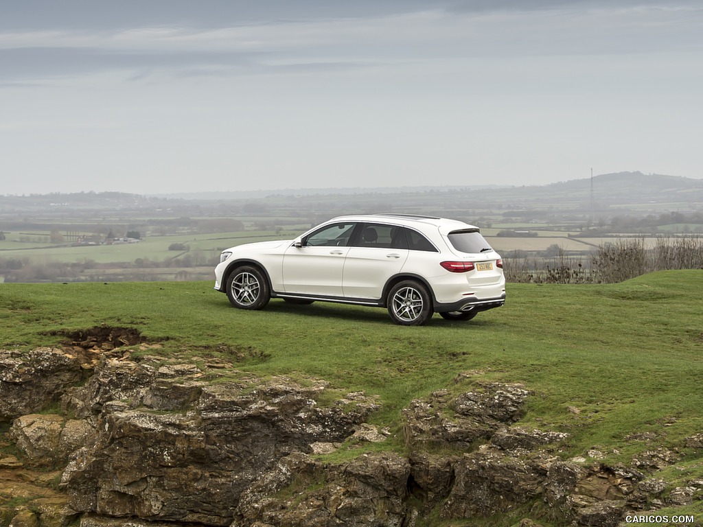 2016 Mercedes-Benz GLC 250d 4MATIC AMG Line (UK-Spec) - Side