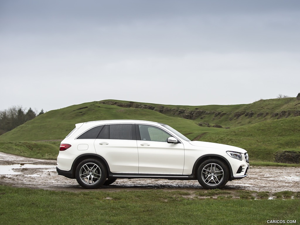 2016 Mercedes-Benz GLC 250d 4MATIC AMG Line (UK-Spec) - Side