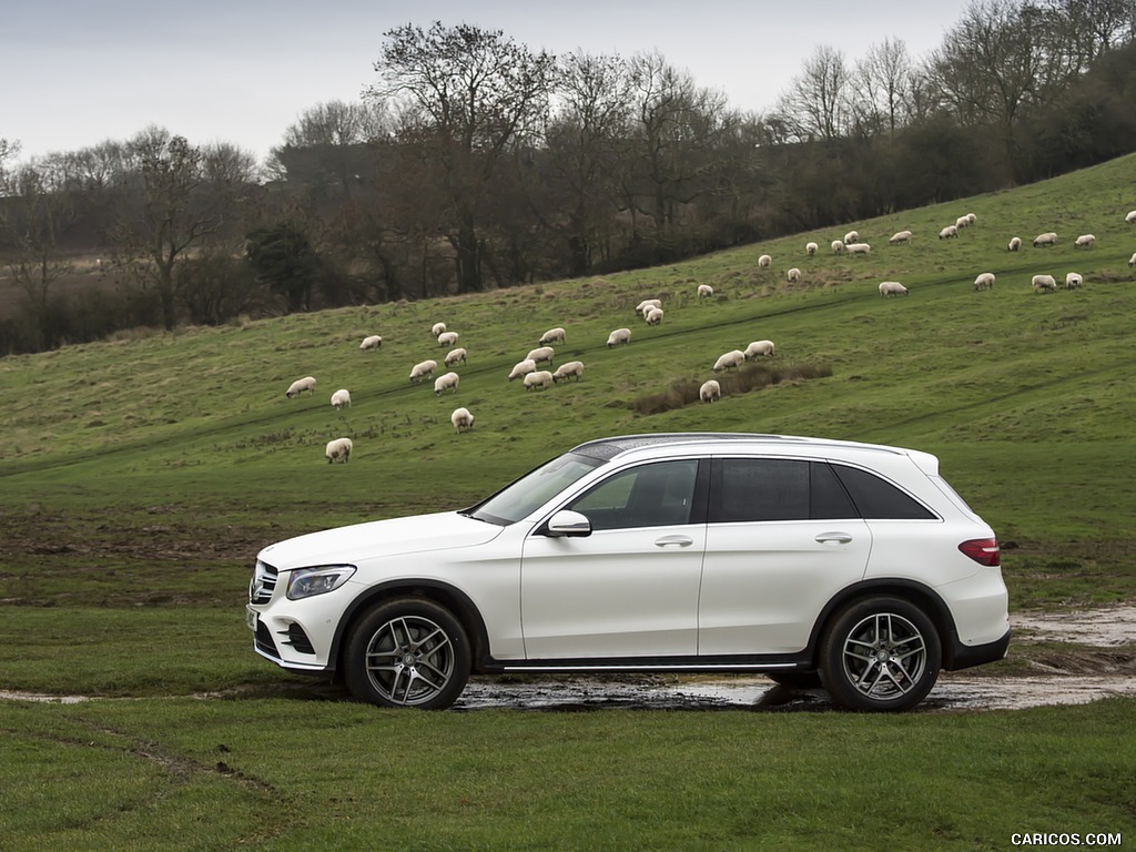 2016 Mercedes-Benz GLC 250d 4MATIC AMG Line (UK-Spec) - Side