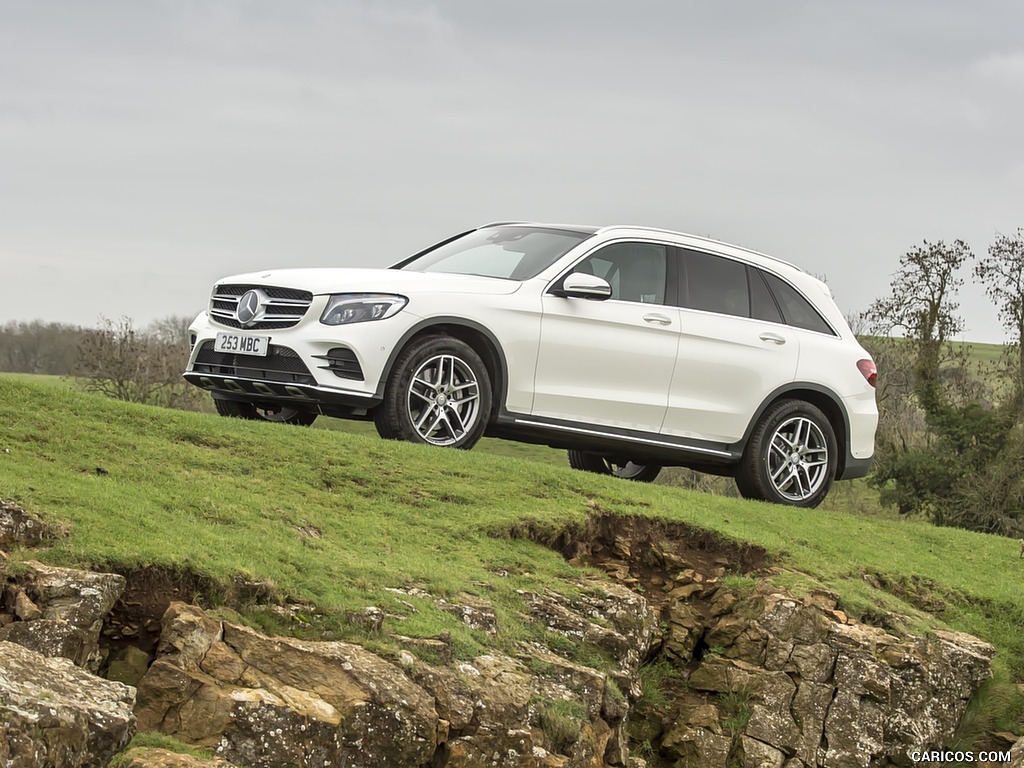 2016 Mercedes-Benz GLC 250d 4MATIC AMG Line (UK-Spec) - Side