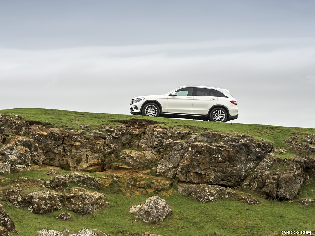 2016 Mercedes-Benz GLC 250d 4MATIC AMG Line (UK-Spec) - Side