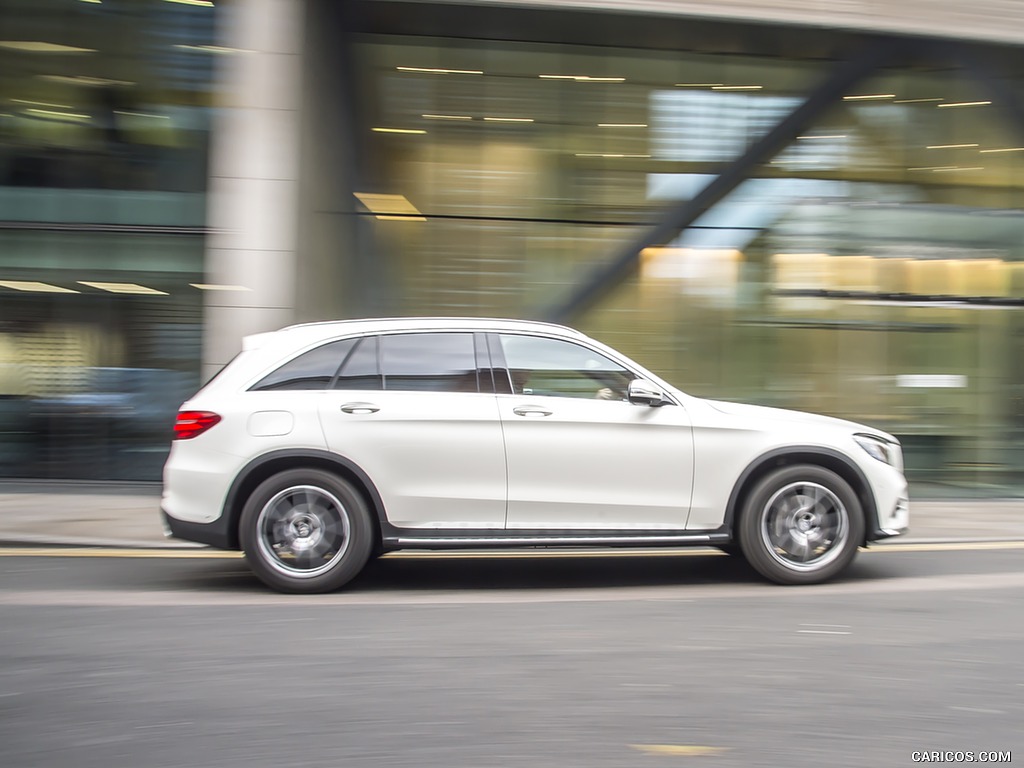 2016 Mercedes-Benz GLC 250d 4MATIC AMG Line (UK-Spec) - Side