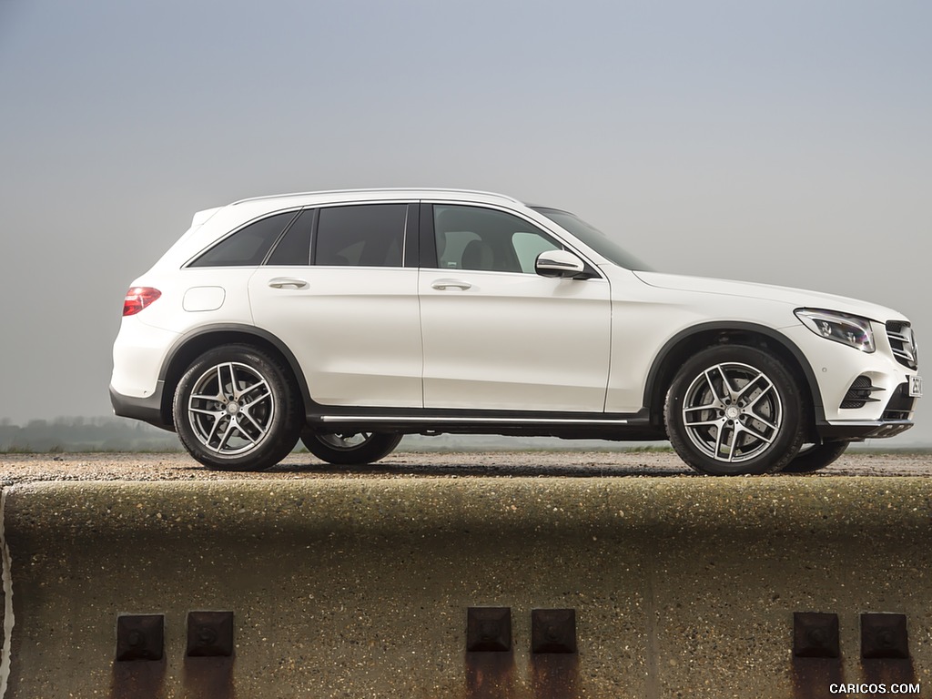 2016 Mercedes-Benz GLC 250d 4MATIC AMG Line (UK-Spec) - Side