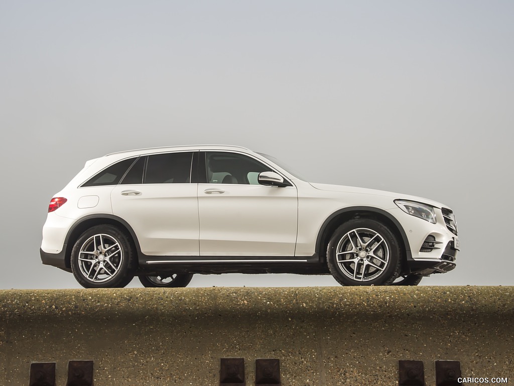 2016 Mercedes-Benz GLC 250d 4MATIC AMG Line (UK-Spec) - Side