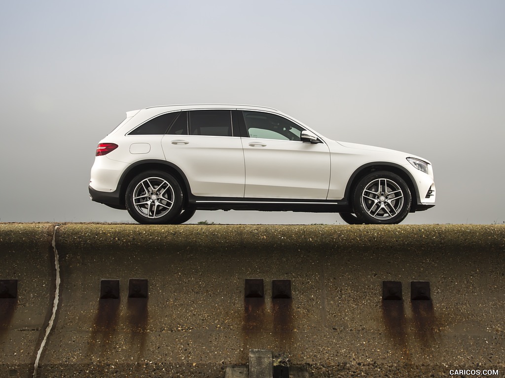 2016 Mercedes-Benz GLC 250d 4MATIC AMG Line (UK-Spec) - Side