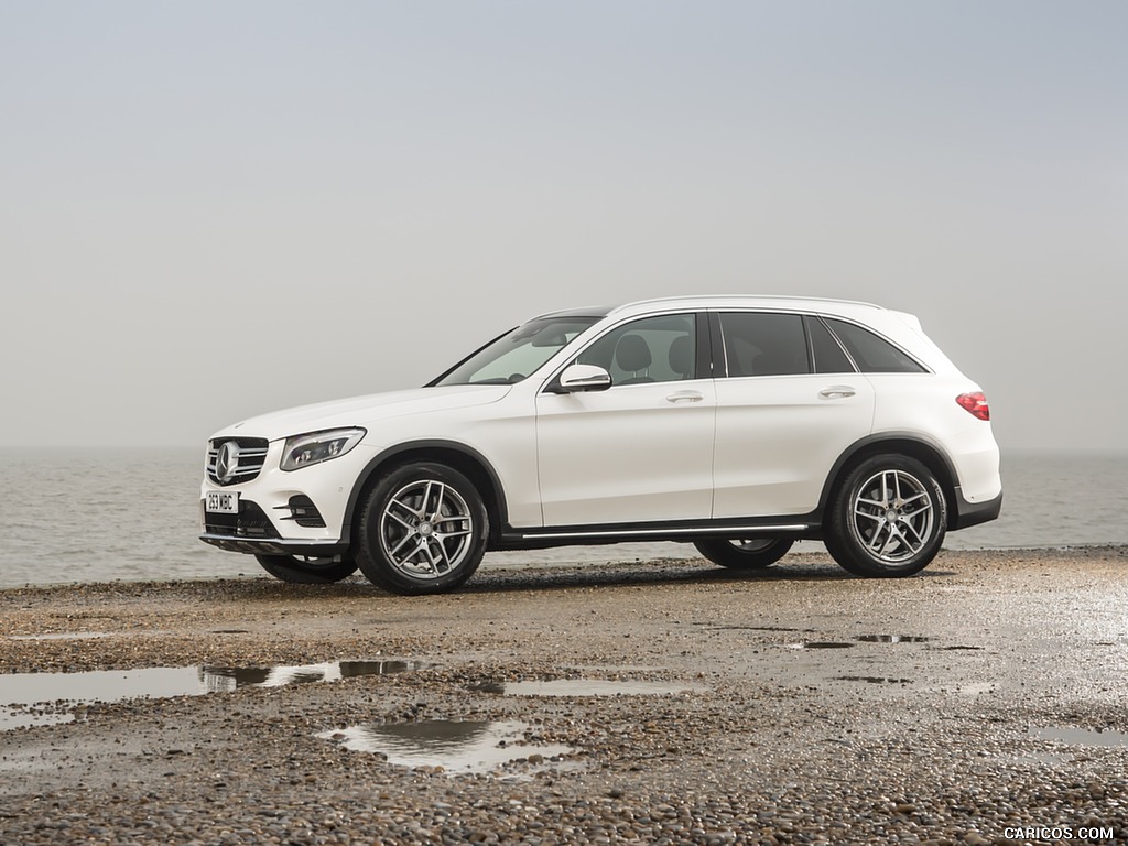 2016 Mercedes-Benz GLC 250d 4MATIC AMG Line (UK-Spec) - Side