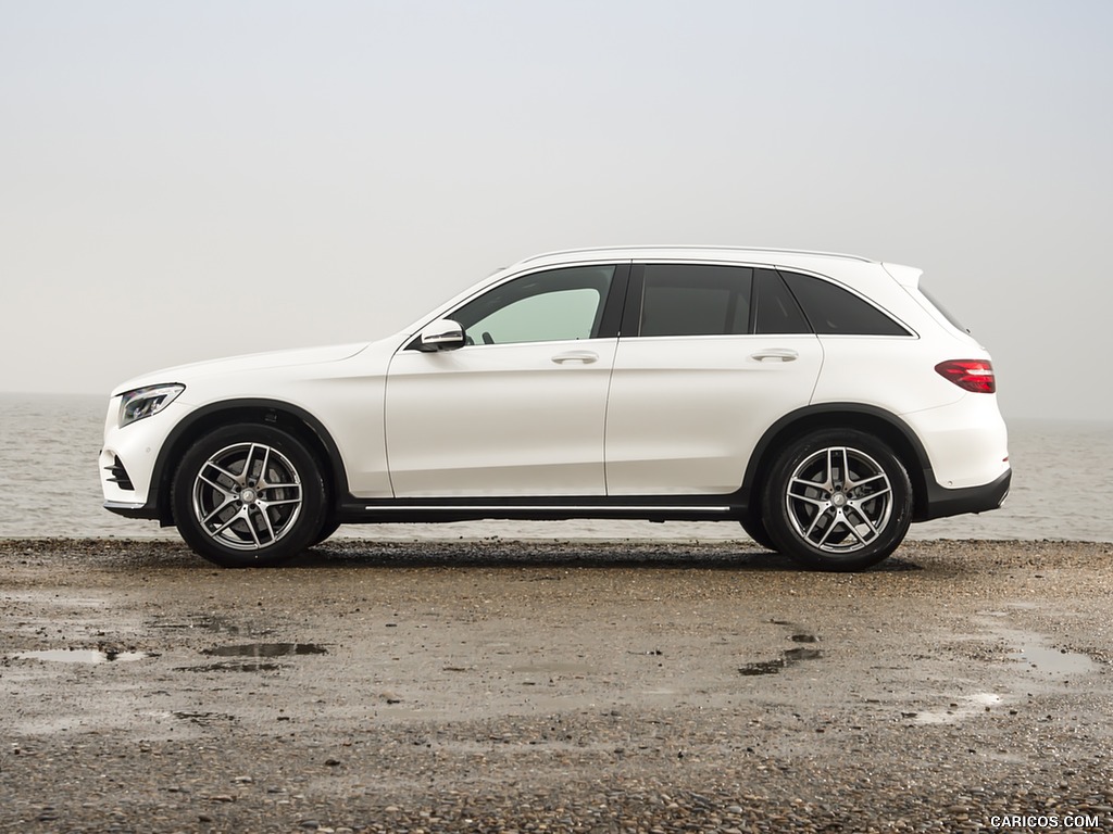 2016 Mercedes-Benz GLC 250d 4MATIC AMG Line (UK-Spec) - Side