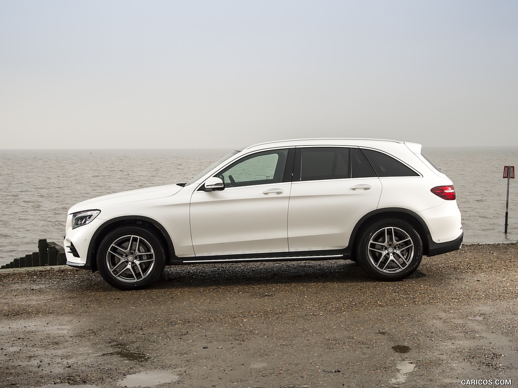 2016 Mercedes-Benz GLC 250d 4MATIC AMG Line (UK-Spec) - Side