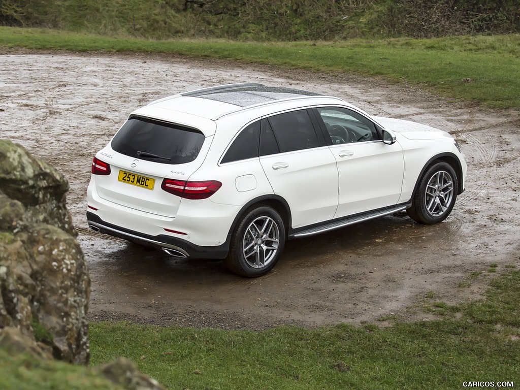 2016 Mercedes-Benz GLC 250d 4MATIC AMG Line (UK-Spec) - Top