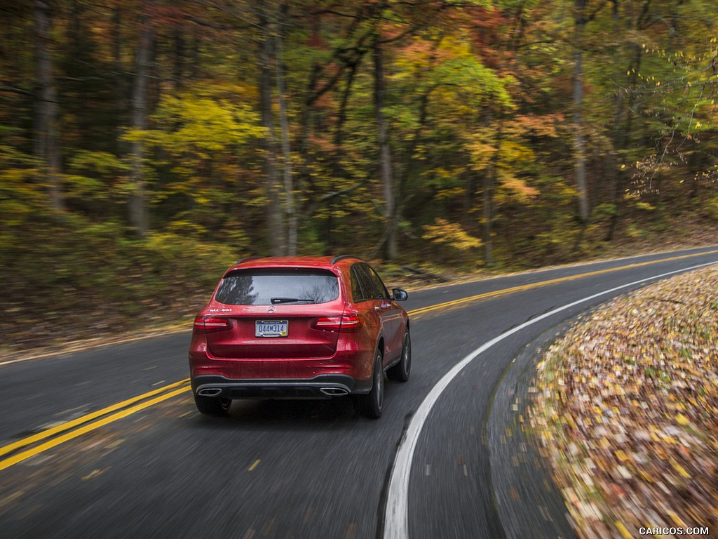 2016 Mercedes-Benz GLC 300 (US-Spec) 