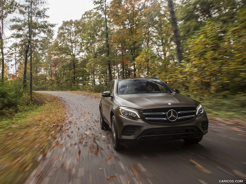 2016 Mercedes-Benz GLC 300 (US-Spec) 