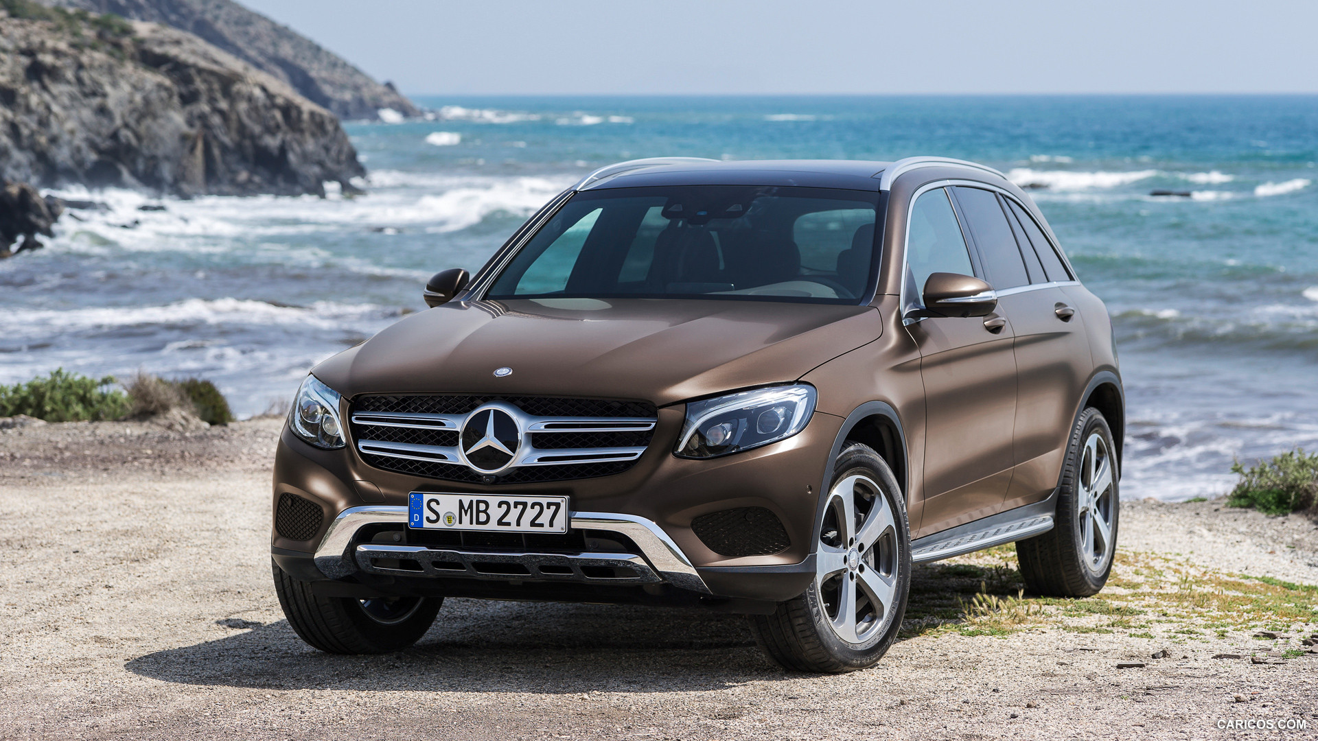 2016 Mercedes-Benz GLC-Class GLC 250d 4MATIC (CITRINE BROWN MAGNO, Offroad Line) - Front, #63 of 254
